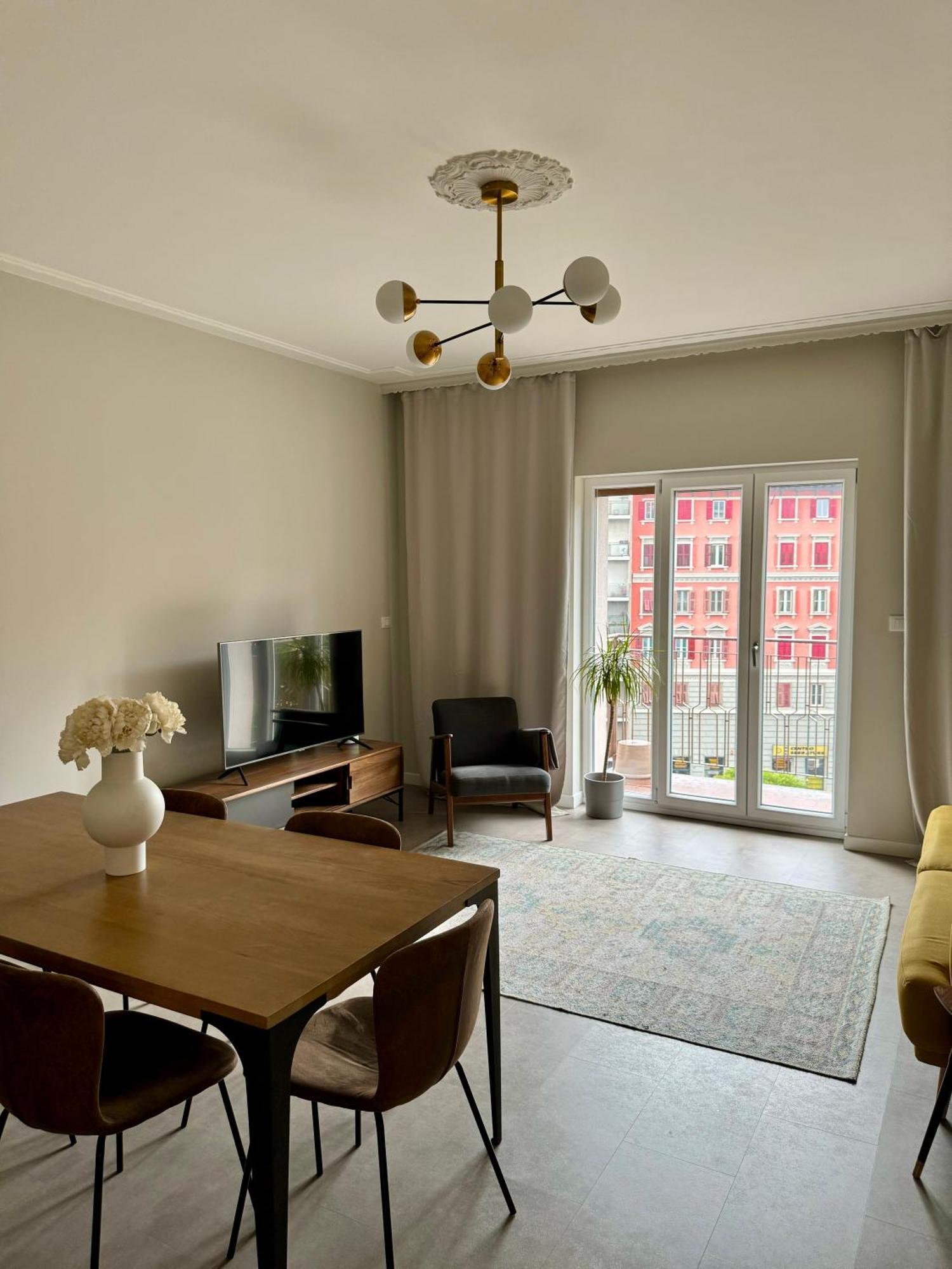 Maison Floran Appartamento In Centro A Trieste Eksteriør billede